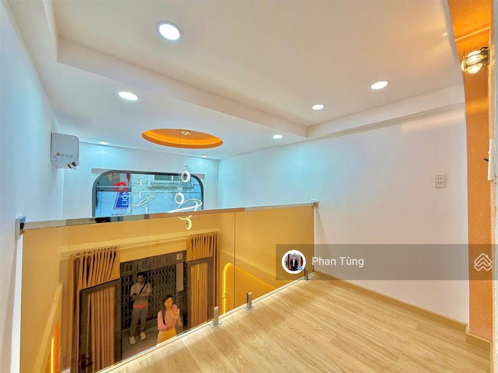 [ sát đh hutechngoại thương ] nội thất mới4pnkhu sầm uất