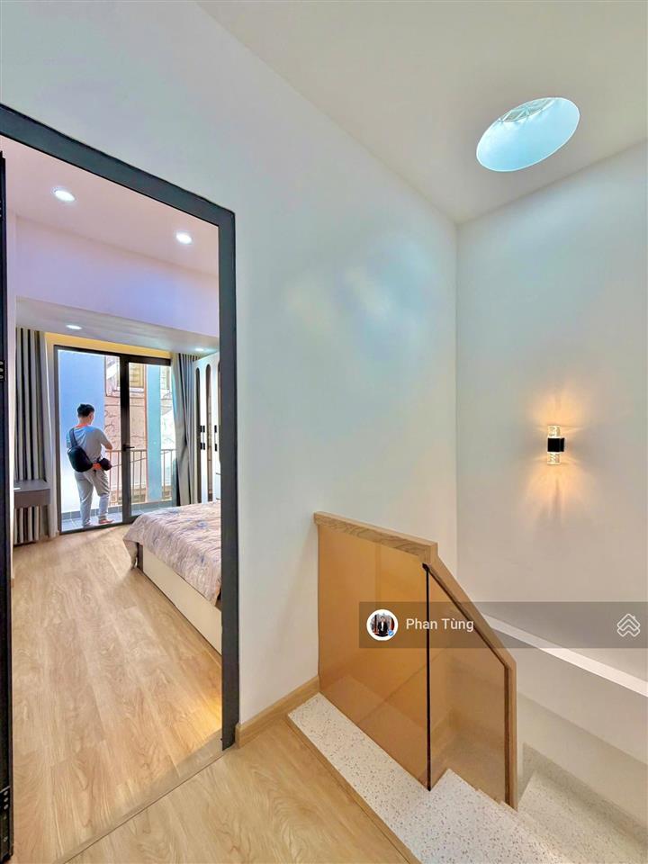 [ sát đh hutechngoại thương ] nội thất mới4pnkhu sầm uất