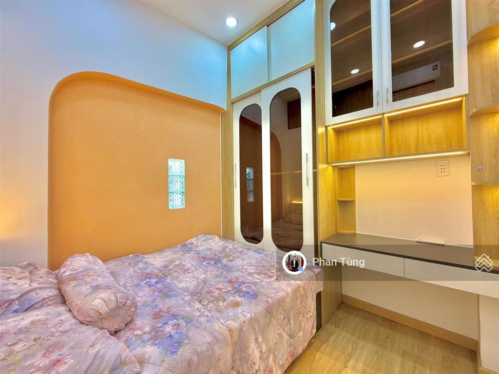 [ sát đh hutechngoại thương ] nội thất mới4pnkhu sầm uất