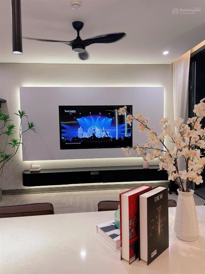 Chính chủ gửi bán căn 2pn + toà the sun mễ trì, dt 81m2 giá 7.5 tỷ