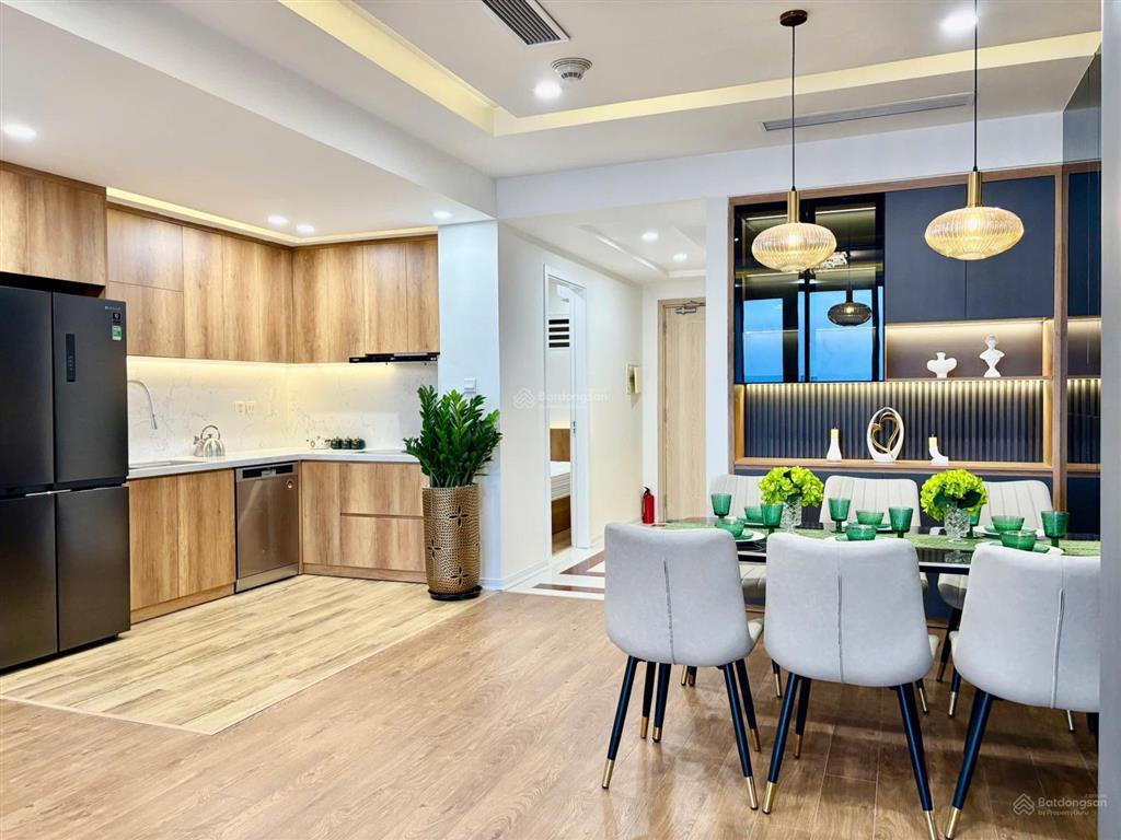 Chính chủ gửi bán căn 2pn + toà the sun mễ trì, dt 81m2 giá 7.5 tỷ