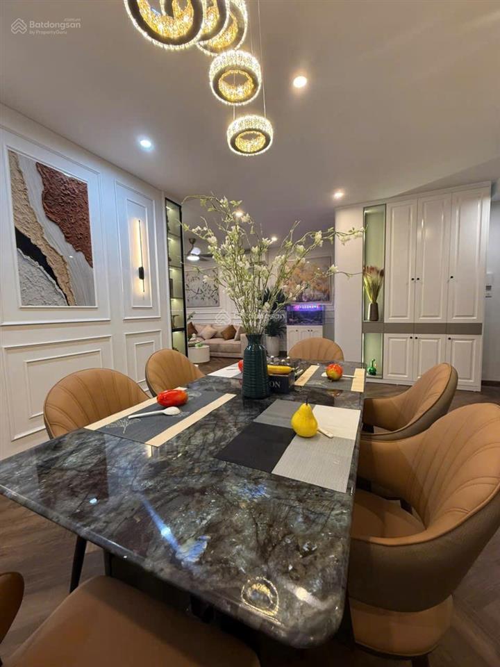Hiếm! căn 2pn vinhomes d'capitale view trực diện hồ thanh xuân, tầng trung đẹp, giá tốt
