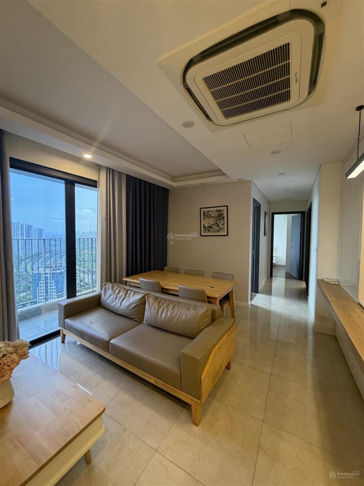 Bán căn góc 3pn vinhomes d'capitale view hồ, full nội thất, giá 10,5 tỷ bao thuế phí