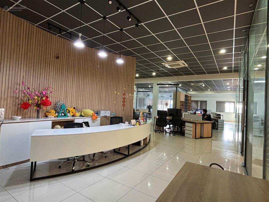 Cho thuê nhà xưởng văn phòng 1500m2 đường xe container quận bình tân gần aeon