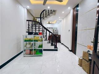 Bán gấp! chùa bộc, ngõ thông, gần phố, 35m ôtô tránh, nhà 3 thoáng, full nội thất ở luôn, 50m2*5t