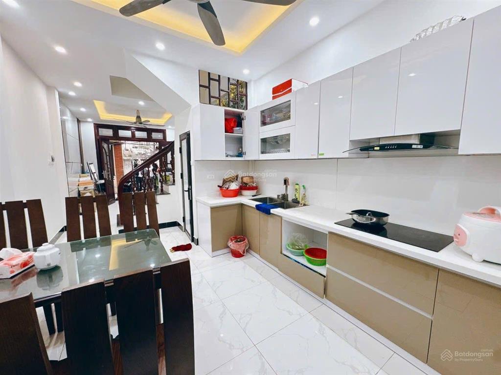 Bán gấp! chùa bộc, ngõ thông, gần phố, 35m ô tô tránh, nhà 3 thoáng, full nội thất ở luôn, 50m²*5t