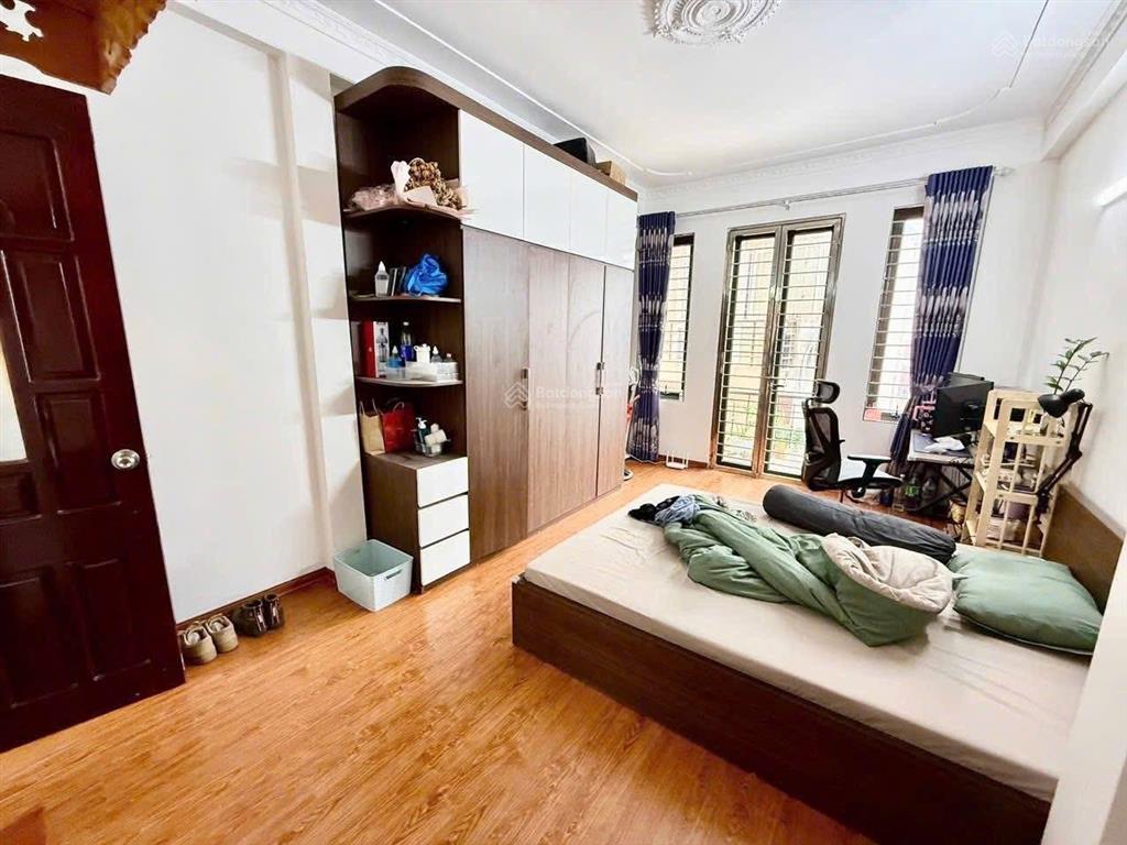 Bán gấp! chùa bộc, ngõ thông, gần phố, 35m ô tô tránh, nhà 3 thoáng, full nội thất ở luôn, 50m²*5t