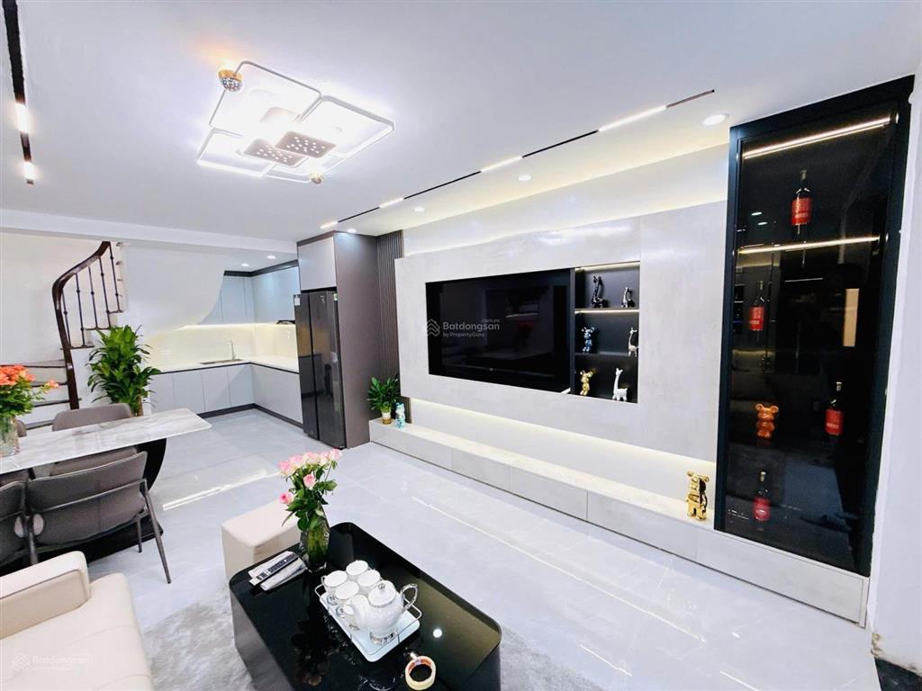 Hạ chào nửa tỷ! trần hữu tước, ngõ nông, sát phố, 6pn full nội thất, 48m2*5t, giá chỉ có 8.4 tỷ
