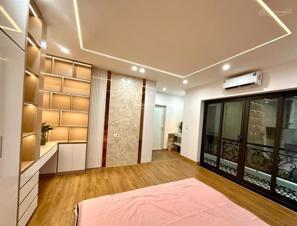 Cực hiếm! nguyễn chí thanh, ngõ thông, kinh doanh, thang máy, 6 tầng, nhà đẹp, lô góc, 41m2*6t