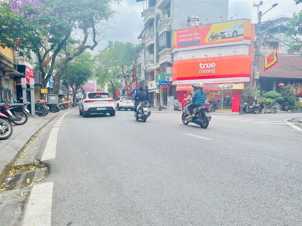 Bán nhà mặt phố quán thánh, 55m2*4t, kinh doanh, vỉa hè rộng, vị trí đắc địa, khu vực hiếm nhà bán