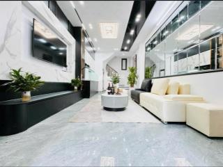 Giá cắt lỗ! trần hữu tước, lô góc, ngõ thông, gần mặt phố, 25m ô tô tránh, dt 43m2*4t