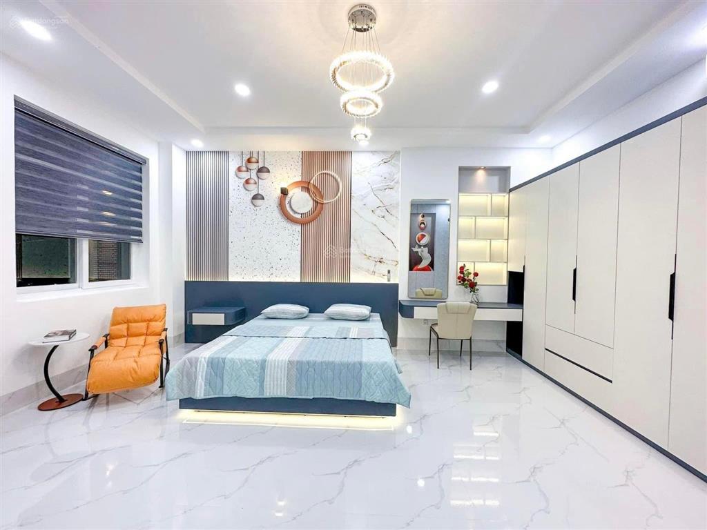 Bán nhanh! phố chùa bộc  ngõ thông  gần phố, 25m ô tô tránh  mặt ngõ to như phố  nhà đẹp ở luôn