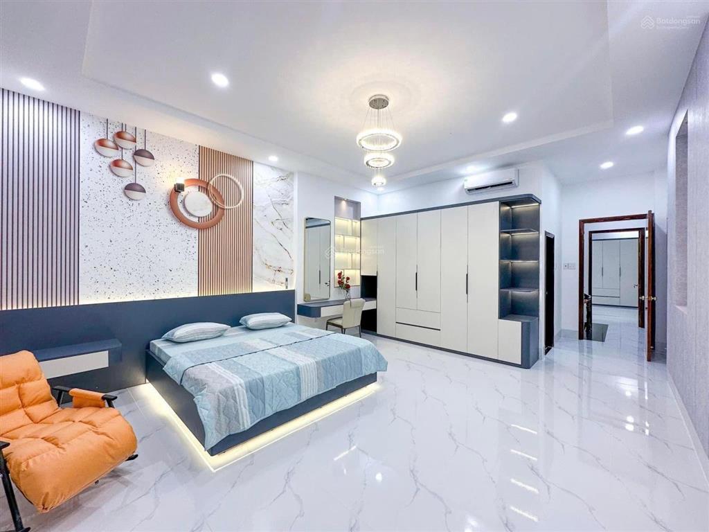Bán nhanh! phố chùa bộc  ngõ thông  gần phố, 25m ô tô tránh  mặt ngõ to như phố  nhà đẹp ở luôn