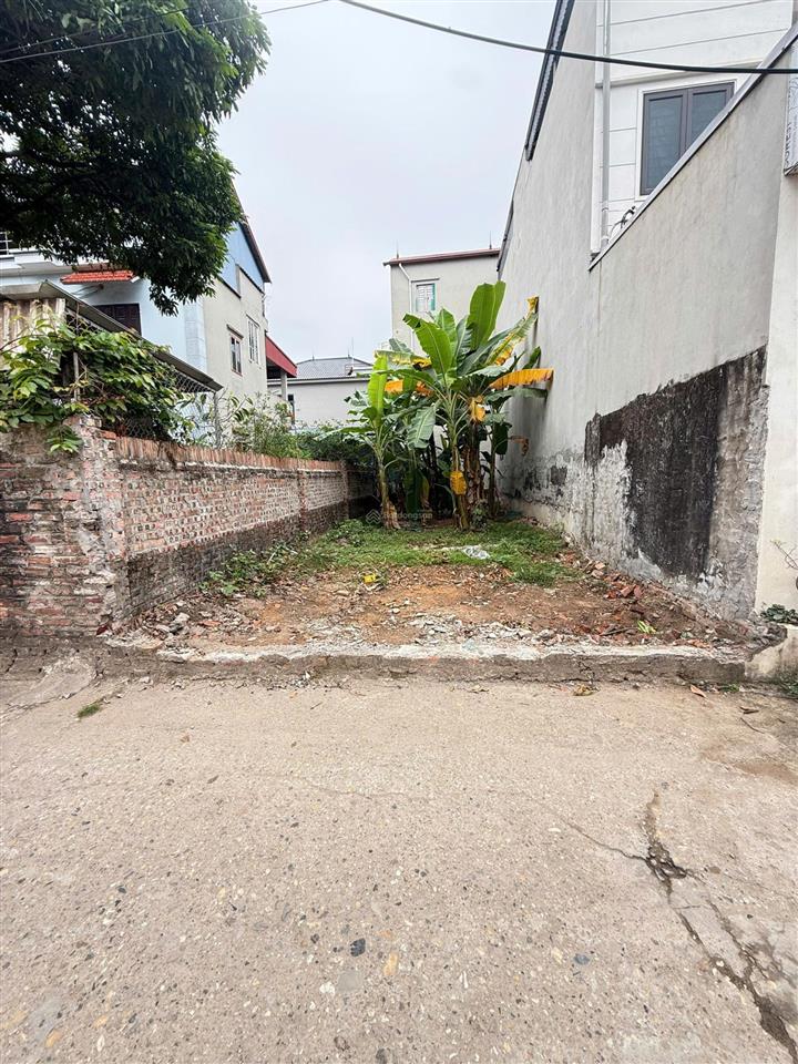 Bán lô đất 83,3 m2, mt 5m, đã có sổ, giá 43tr/m2 tại kim hoa, mê linh