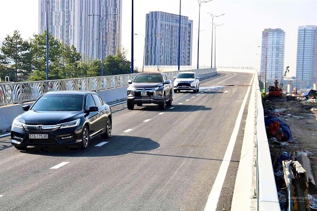 Hot! chính chủ gửi bán mặt tiền đường liên phường, hàng hiếm không có sản phẩm so sánh!