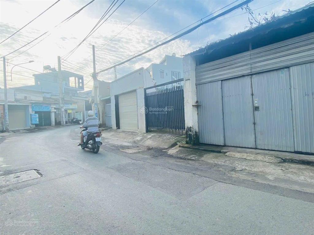 Hàng hiếm xây chdv bán kính 5km là 4 trường đại học lớn  gtvt, spkt, nh, bcvt..
