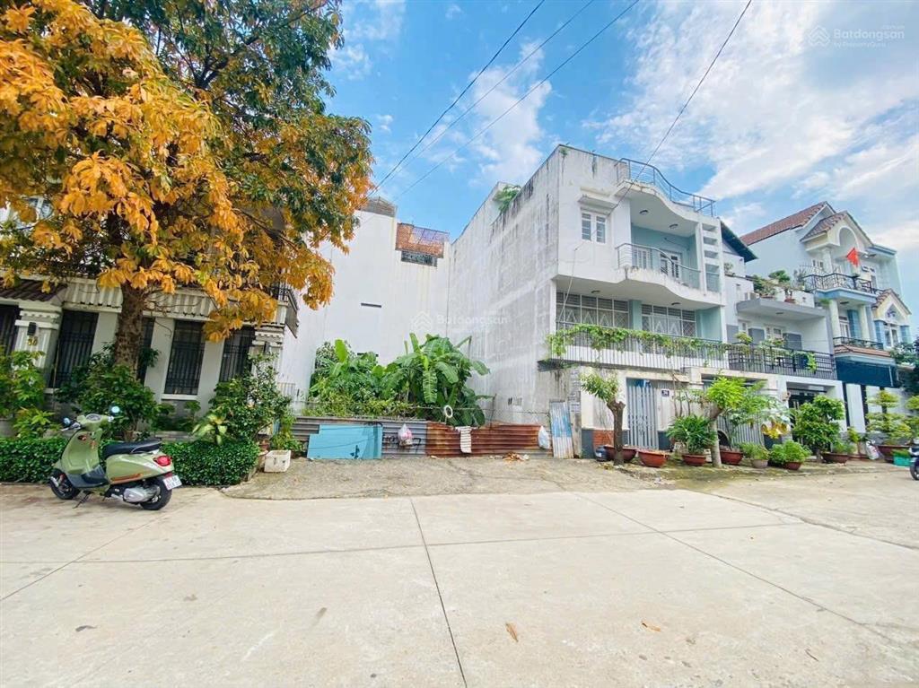 Hàng đẹp khu bên sông bình chánh, cách gigamall 5p