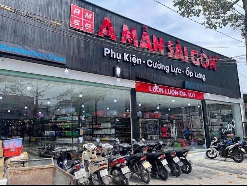 Mặt tiền lê văn việt xây văn phòng quá đẹp