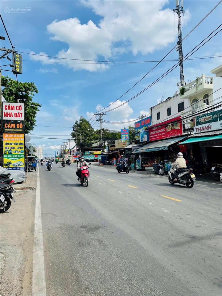 Hàng ngon đầu tư hoặc xây toà nhà văn phòng mặt tiền đường lớn đỗ xuân hợp, cách global city 2p !!!