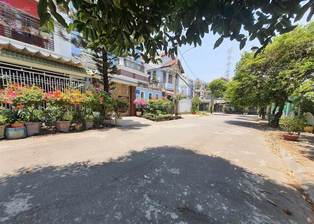 15 tỷ  lô biệt thự 172 m2  khu biệt thự linh trung(sau lưng cocacola)