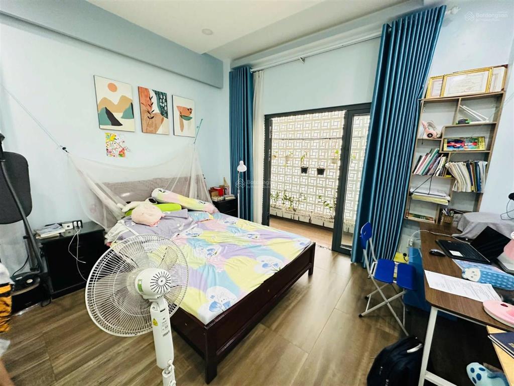 Bán nhà 3 tầng  hoàng diệu 2  giá 7,95 tỷ, 74m2, 3pn, 3wc.