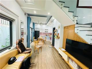 Bán nhà 3 tầng  hoàng diệu 2  giá 7,95 tỷ, 74m2, 3pn, 3wc.