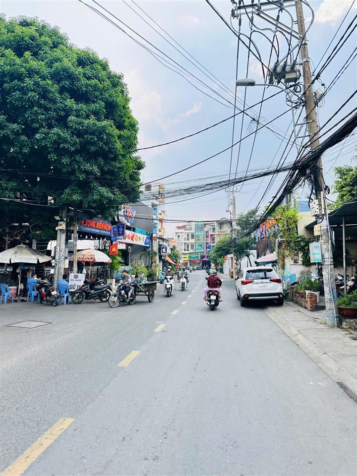 Bán đất  đường số 8, 4,4 tỷ, 51 m2, sổ riêng, hẻm vào 3m