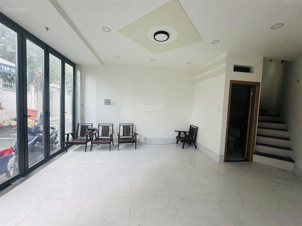 3,5 tỷ nhà mặt tiền đs 19  ngay him lam linh chiểu  kế bên đh ngân hàng