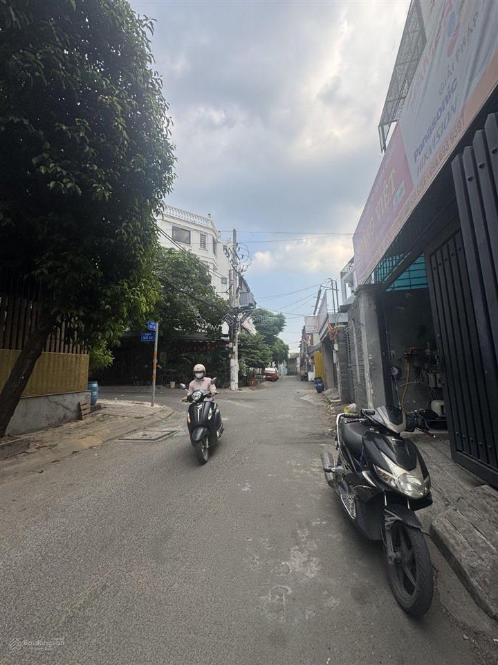 3,5 tỷ nhà mặt tiền đs 19  ngay him lam linh chiểu  kế bên đh ngân hàng