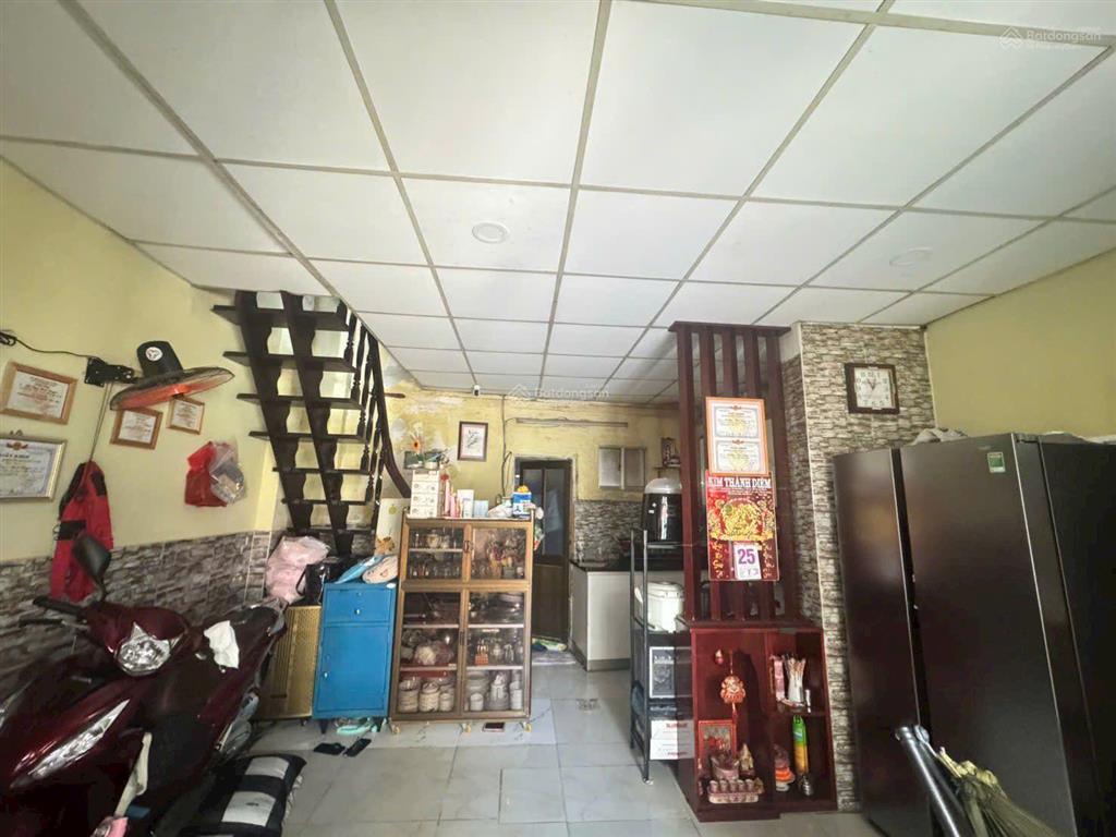 2,65 tỷ  nhà 2 tầng  2 phòng ngủ, 34m² đất  tô ngọc vân, linh đông