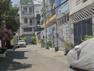 7 tỷ  nhà 3 tầng, 3 phòng ngủ  đường 8m  đường lê văn chí, linh trung