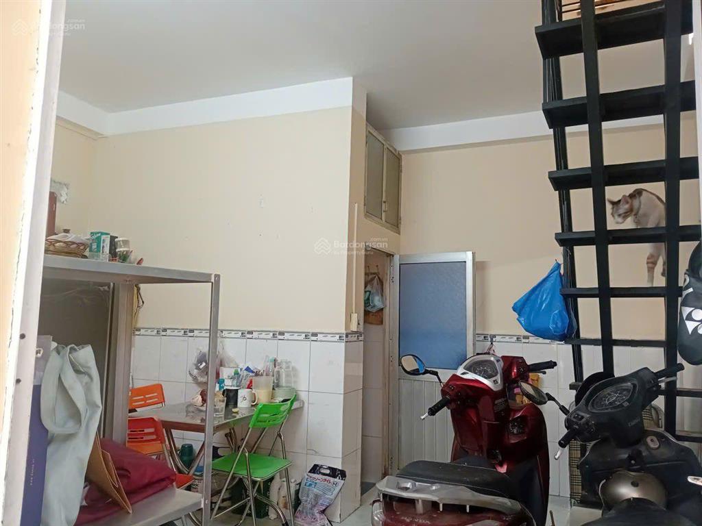 3,85 tỷ  nhà 2 tầng, 2pn  đường 10, trường thọ