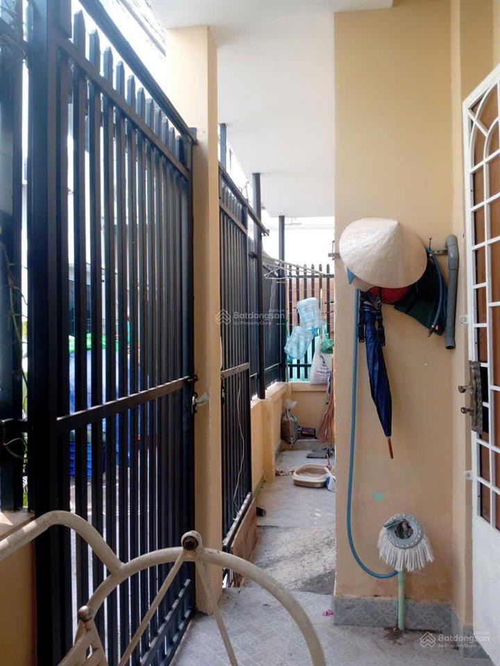 3,85 tỷ  nhà 2 tầng, 2pn  đường 10, trường thọ
