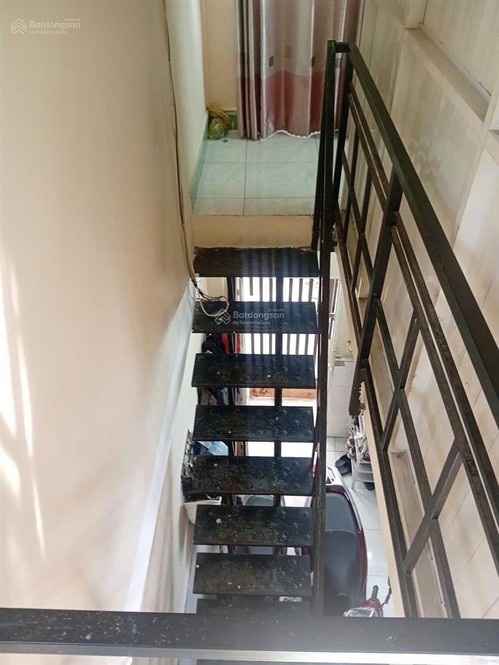 3,85 tỷ  nhà 2 tầng, 2pn  đường 10, trường thọ