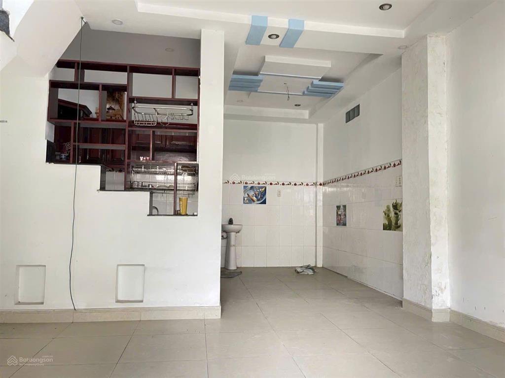 3,65 tỷ  50m2. nhà 2 tầng  2 pn  ngay ql1k, phạm văn đồng, thủ đức