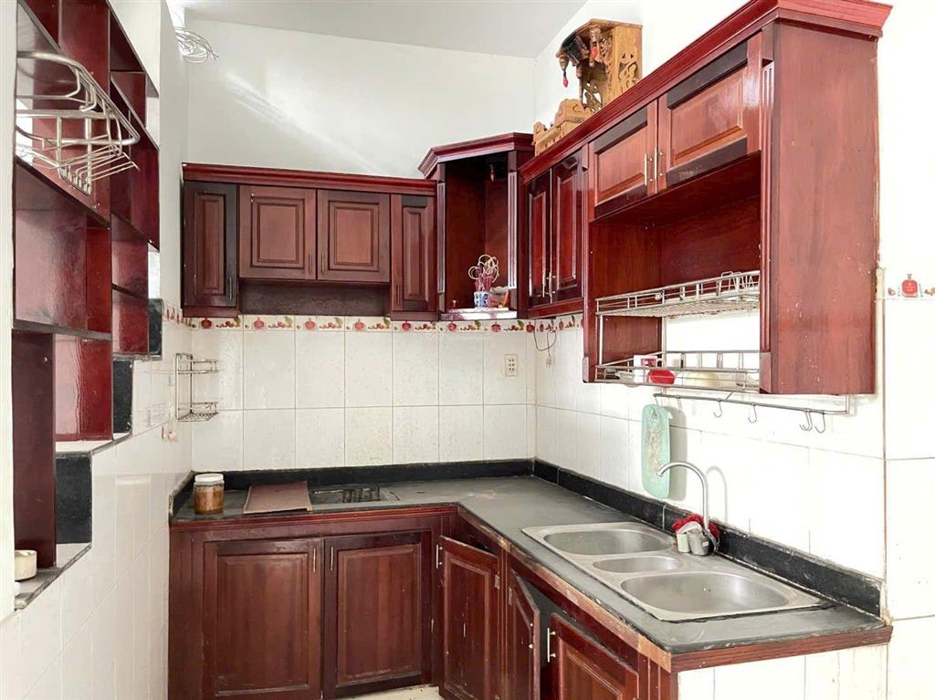 3,65 tỷ  50m2. nhà 2 tầng  2 pn  ngay ql1k, phạm văn đồng, thủ đức