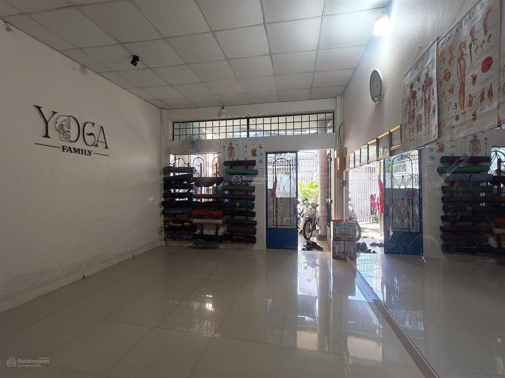 5,7 tỷ  nhà c4 106m2 ,2pn  có sân xe hơi, đường 5  linh xuân