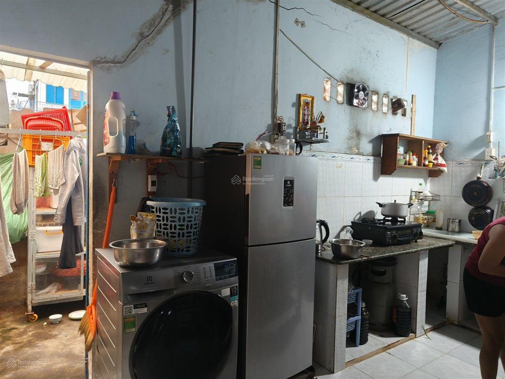 4 tỷ  81m2  nhà c4, ngay trường c3 đào sơn tây, đường 10, linh xuân. hẻm đẹp  có vỉa hè