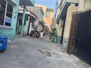 4,8 tỷ  nhà c4  74m2  ngang 6,5m  hẻm xe hơi ra vào  đường số 9, linh trung sổ riêng, sang tên