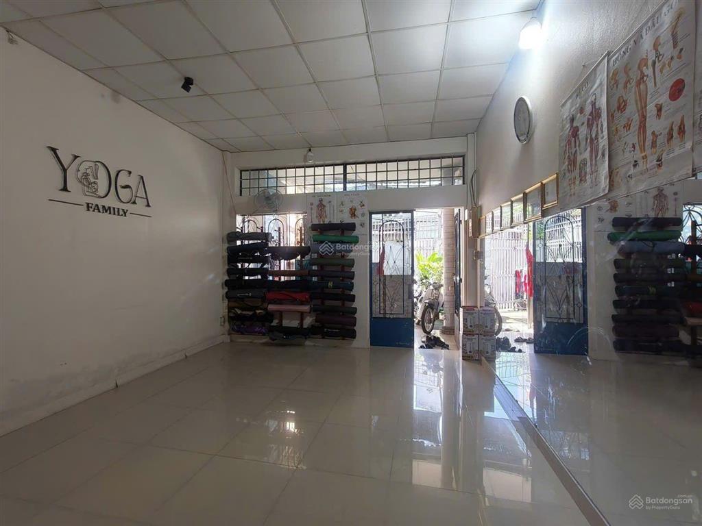 5,7 tỷ  nhà c4 106m2, 2pn  có sân xe hơi, đường 5  linh xuân