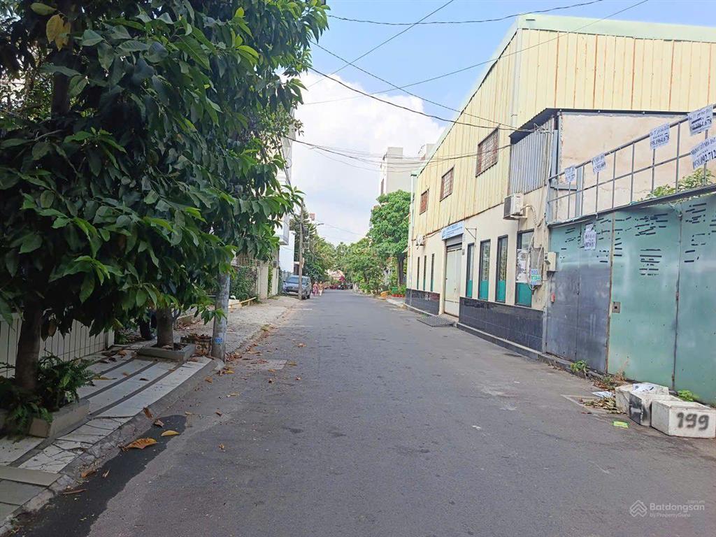 13,5 tỷ  nhà 4 tầng, 4 pn  đường 8m  đất 73m2  sổ chuẩn, đẹp  đường đặng văn bi, thủ đức