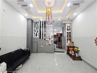 13,5 tỷ  nhà 4 tầng, 4 pn  đường 8m  đất 73m2  sổ chuẩn, đẹp  đường đặng văn bi, thủ đức