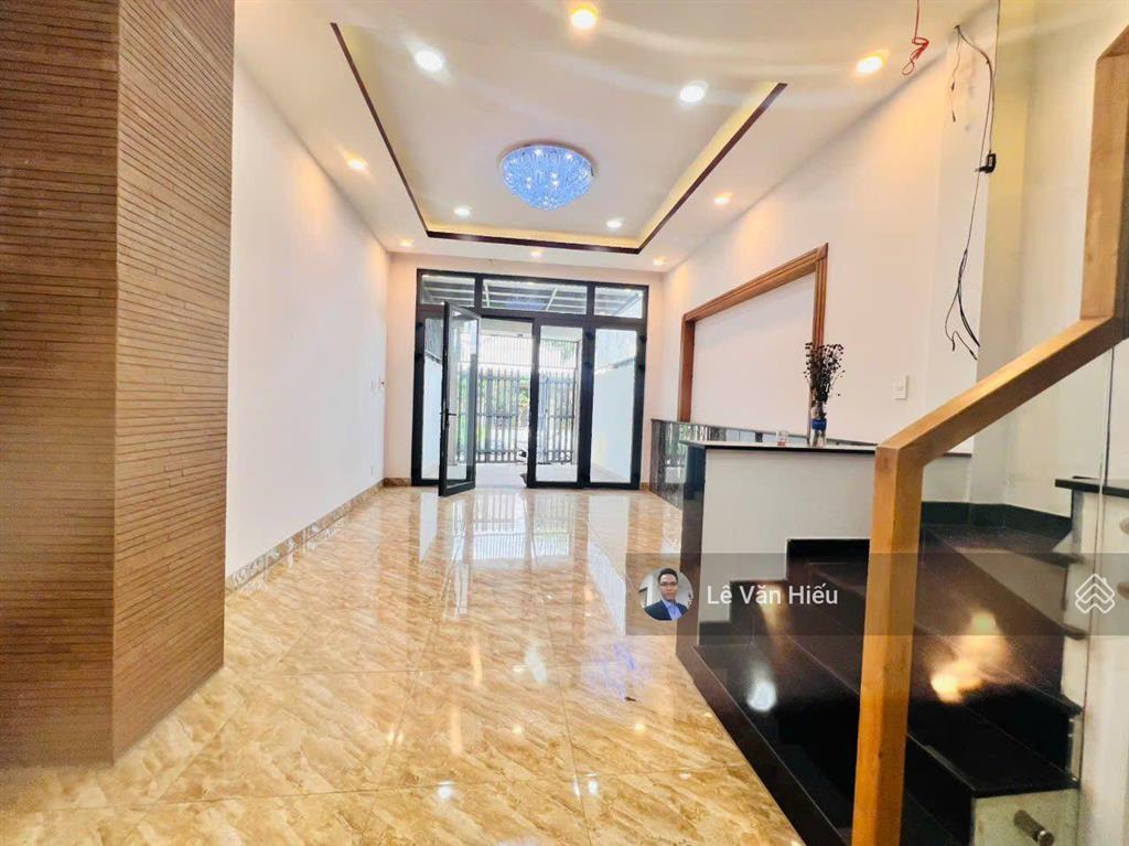 6,05 tỷ  nhà 3 tầng  5pn  85m2  đường số 9  linh xuân, thủ đức
