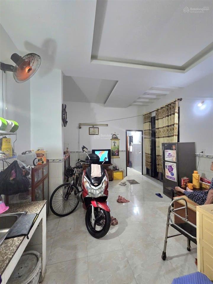 2,95 tỷ  nhà đs 11 trường thọ, thủ đức 51m (11.8x4.3) nhà 2pn