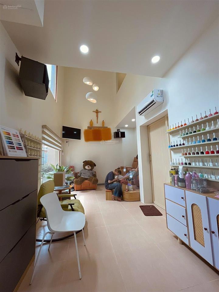 7 tỷ  bán gấp nhà 2 tầng, đẹp, mới  tô ngọc vân, p. linh tây, thủ đức