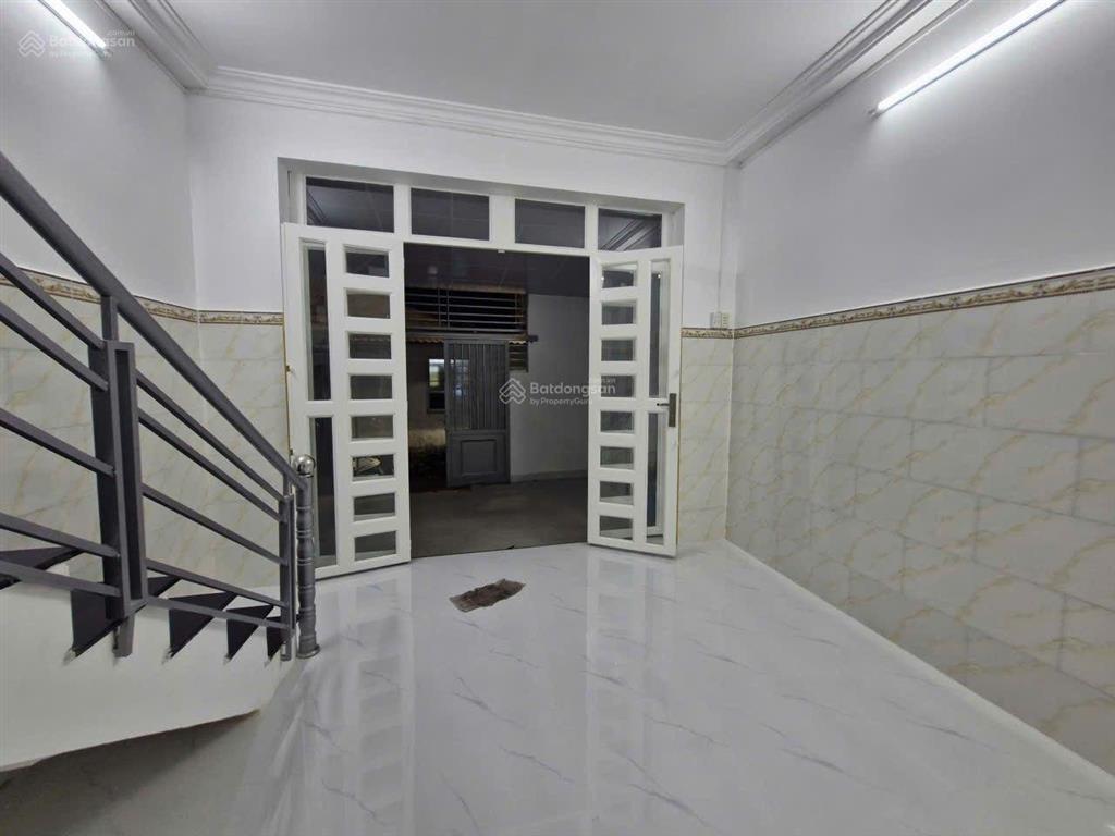 5,2 tỷ  mua 1 được 2 căn  mt đường số 13  phường linh chiểu