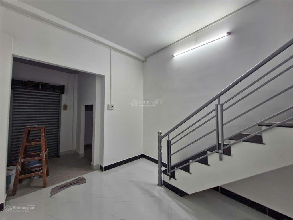 5,2 tỷ  mua 1 được 2 căn  mt đường số 13  phường linh chiểu