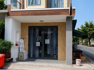 5,3 tỷ góc 2 mặt tiền khu vip làng đại học, bình thọ đang thuê 15tr/tháng!