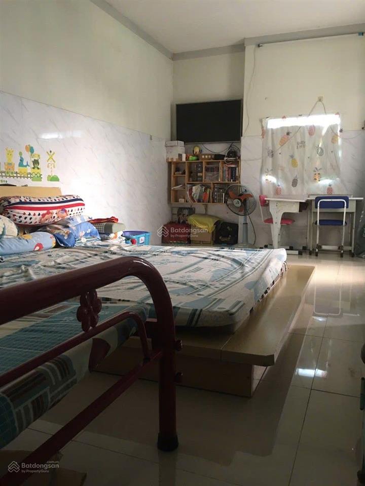 4,3 tỷ  nhà 2 tầng đẹp, hẻm xh  đs 9, linh xuân
