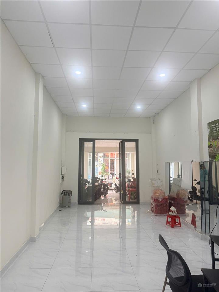 4,3 tỷ  nhà 2 tầng đẹp, hẻm xh  đs 9, linh xuân